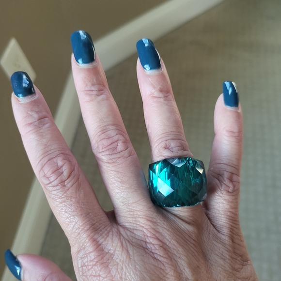 Swarovski 3 Ring Bundle - Picture 10 of 15